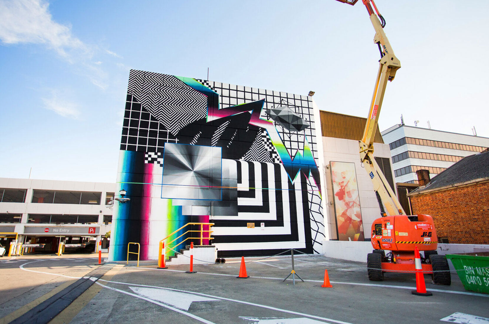 Artist Image - Felipe Pantone